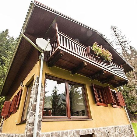Ujastraba Villa Vychodna Bagian luar foto
